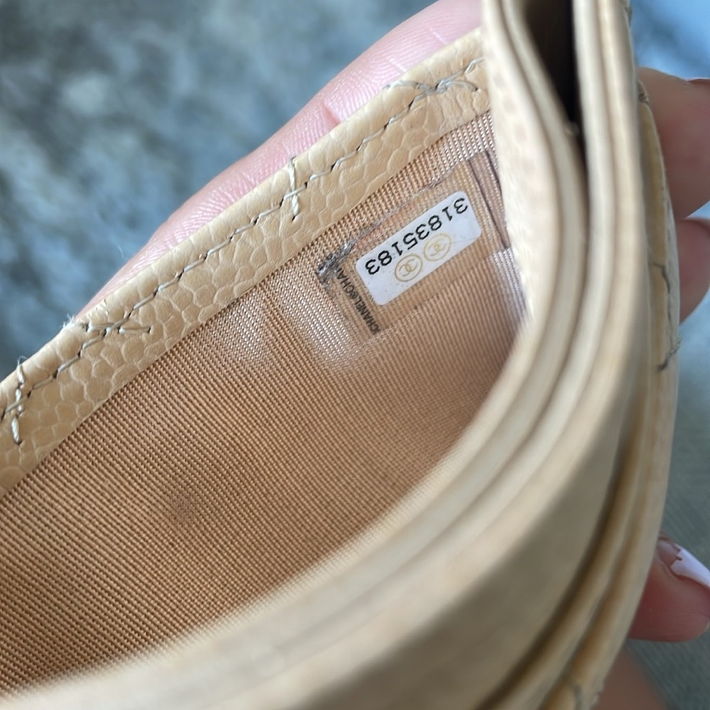 💯% Authentic Beige Chanel Classic Card Case w/ SHW - Picture 8 of 10